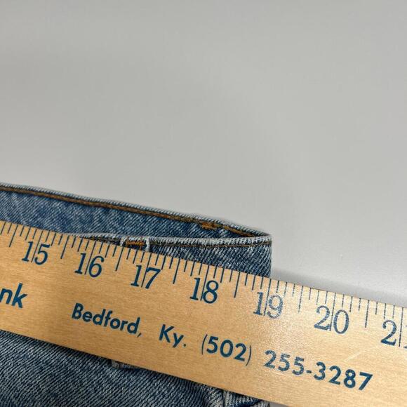 Vintage Levi’s 505 Regular Fit Denim Shorts W38 L9 Light Blue USA Made 90s - Picture 2 of 13